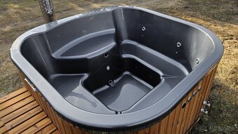 KVADRÁTOVÁ KÚPACIA KAĎA Bratislava - 6