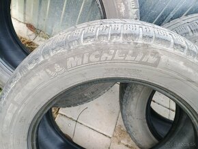Michelin Agilis Alpin 215/60 R17 C - 6