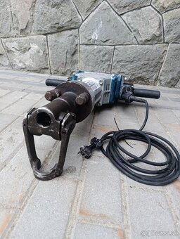 Bouracie kladivo Bosch GSH 27VC - 6