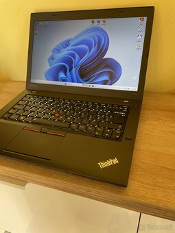 PREDÁM KOMPLETNE  INOVOVANÝ NOTEBOK LENOVO Thinkpad T460 - 6