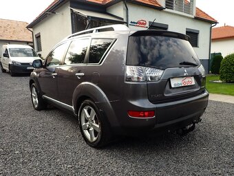 MITSUBISHI OUTLANDER 2.2DI-D 7miest 4x4 115kW STK - 6