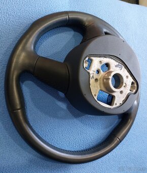 Predam Volant koženy multifukčny 2017 Q3 audi - 6