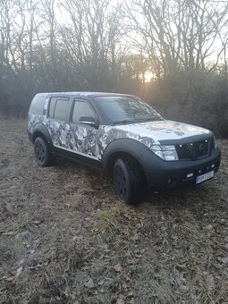 Predám Nissan Pathfinder 2,5 D - 6