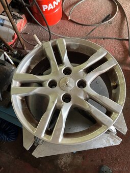 Mitsubishi colt - 6