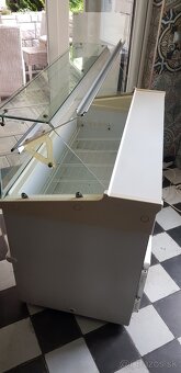 Zmrzlinova vitrina a cukrarska vitrina - 6