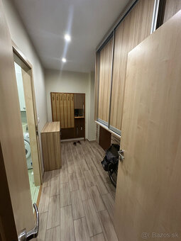Priestranný 1 izbový byt 42 m2 s 2 loggiami, Mozartova - 6