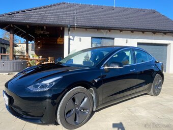Tesla model 3 - 6