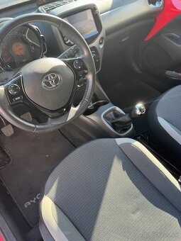 Toyota Aygo 1.0 VVT -I 5M/T - 6