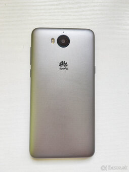 HUAWEI Y6 - 6