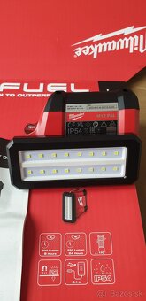 Aku led svetlo Milwaukee M12 PAL - 6