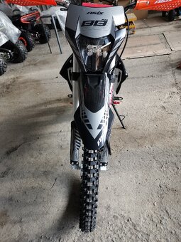 Asix 300cc - 6