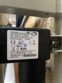 Polohovatelná elektricka posteľ + matrac - 6
