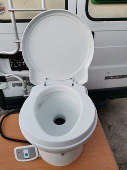 Predam WC do autokaravanu a obytneho privesu - 6