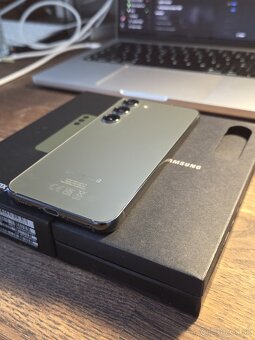 Samsung Galaxy S23 256GB zelený - 6