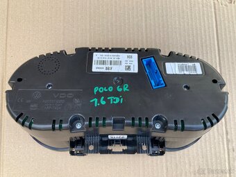 Budík/ prístrojový panel - 6