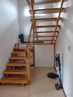 Prenajmeme  2 podlažný 5 izbový rodinný dom v obci Čierne - 6