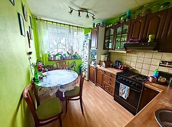 Slnečný 4 - izbový byt - Sídlisko Nad Jazerom - 6