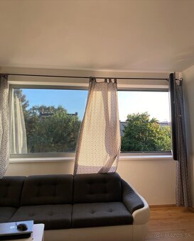 Okenné fólie na budovy ZA-TN-BB SKYFOL - 6