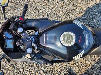 Honda cbr 600 f4i - 6