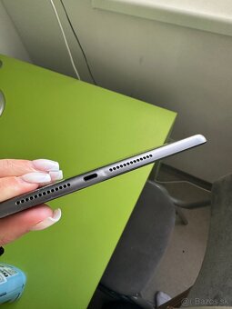 iPad 10.2 64 GB WiFi Vesmírne Sivý 2021 + pero + obal - 6