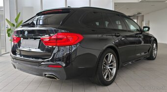 BMW Rad 5 Touring 530i xDrive A/T // AJ NA SPLÁTKY - 6