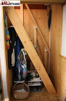 Pekná drevená záhradná chatka v záhradkárskej oblasti Martin - 6