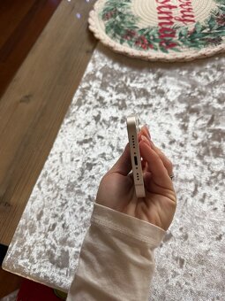 Predám iPhone 13, 128 GB - 6