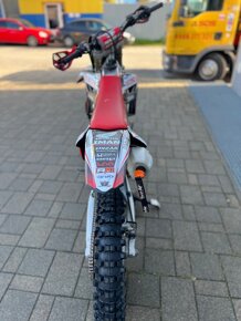 Honda CRF 450 2024 - 6