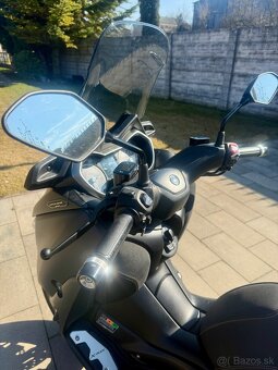 YAMAHA X MAX 125 - 6