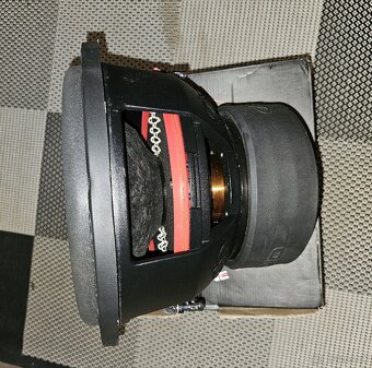 Subwoofer - 6