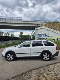 ŠKODA OCTAVIA SCOUT 2 COMBI 2.0 TDI CR 103KW 4X4 M6 2012 - 6