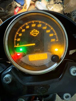 Harley Davidson street rod 750 - 6