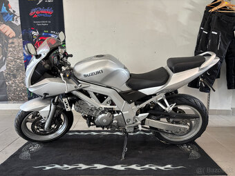 Suzuki SV650S - 6
