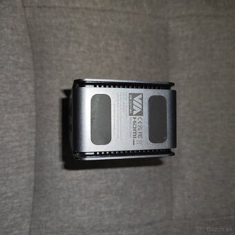 Rôzne USB-C huby, prezentačné zariadenia a príslušenstvo - 6