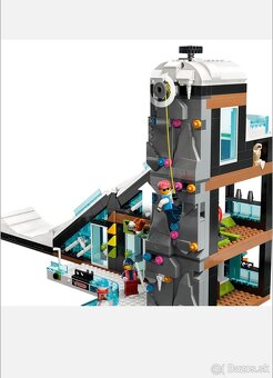Nové Lego City Lyžiarske a lezecké stredisko 60366 - 6