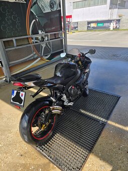 Suzuki gsxr 750 - 6