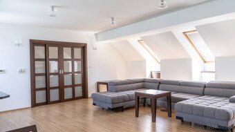 RE/MAX - 103m² - Jedinečný 2-izbový byt v centre Bratislavy - 6