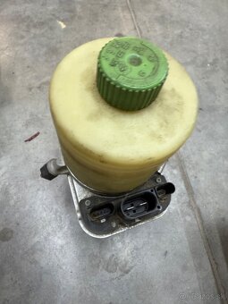 Repasovane Servočerpadlo  škoda fabia - 6