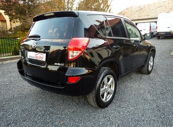 TOYOTA RAV4 2.2 D-4D 100kW- 4x4-UZAVIERKA-DIGIKLIMA-NOVA STK - 6
