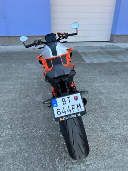 KTM SUPERDUKE 1290 R Orange 2022 v záruke, odpočet DPH - 6