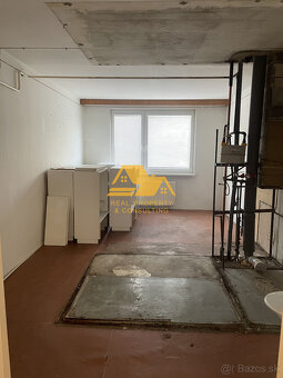 Exkluzívne Predám 2 izbový byt s balkónom v Hurbanove - 6