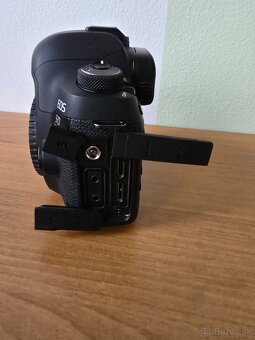 Canon 5D mark IV - 6