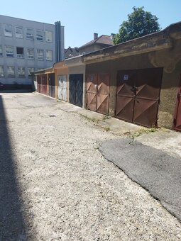 REZERVOVANÉ- garáž v centre po rekonštrukcii (pozemok v OV) - 6