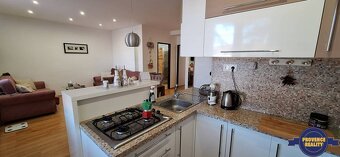 PREDAJ: 3 izbový tehlový byt, komplet.rekonštr. - KOMÁRNO - 6