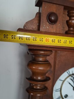 Predám funkčné nástenné hodiny Altdeutsche 1890 polbicie V:8 - 6