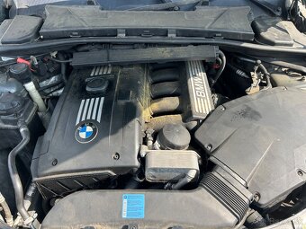 ROZPREDÁME BMW E90 325i/330i Facelift - 6