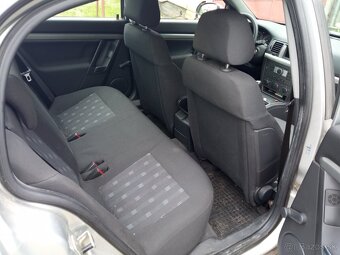 Predam Opel Vectra - 6