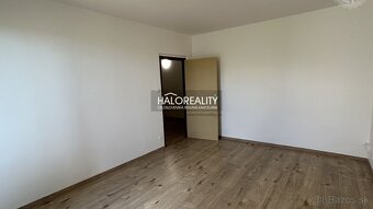 HALO reality - Prenájom, trojizbový byt Prievidza, Sídlisko - 6