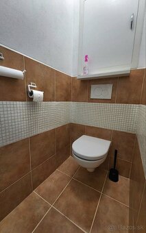 Priestranný 4-izbový byt s loggiou a krásnym výhľadom - 6