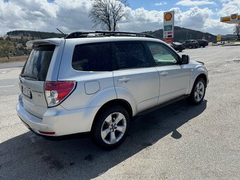 Subaru Forester 2.0 diesel 108kw M6 92000km - 6